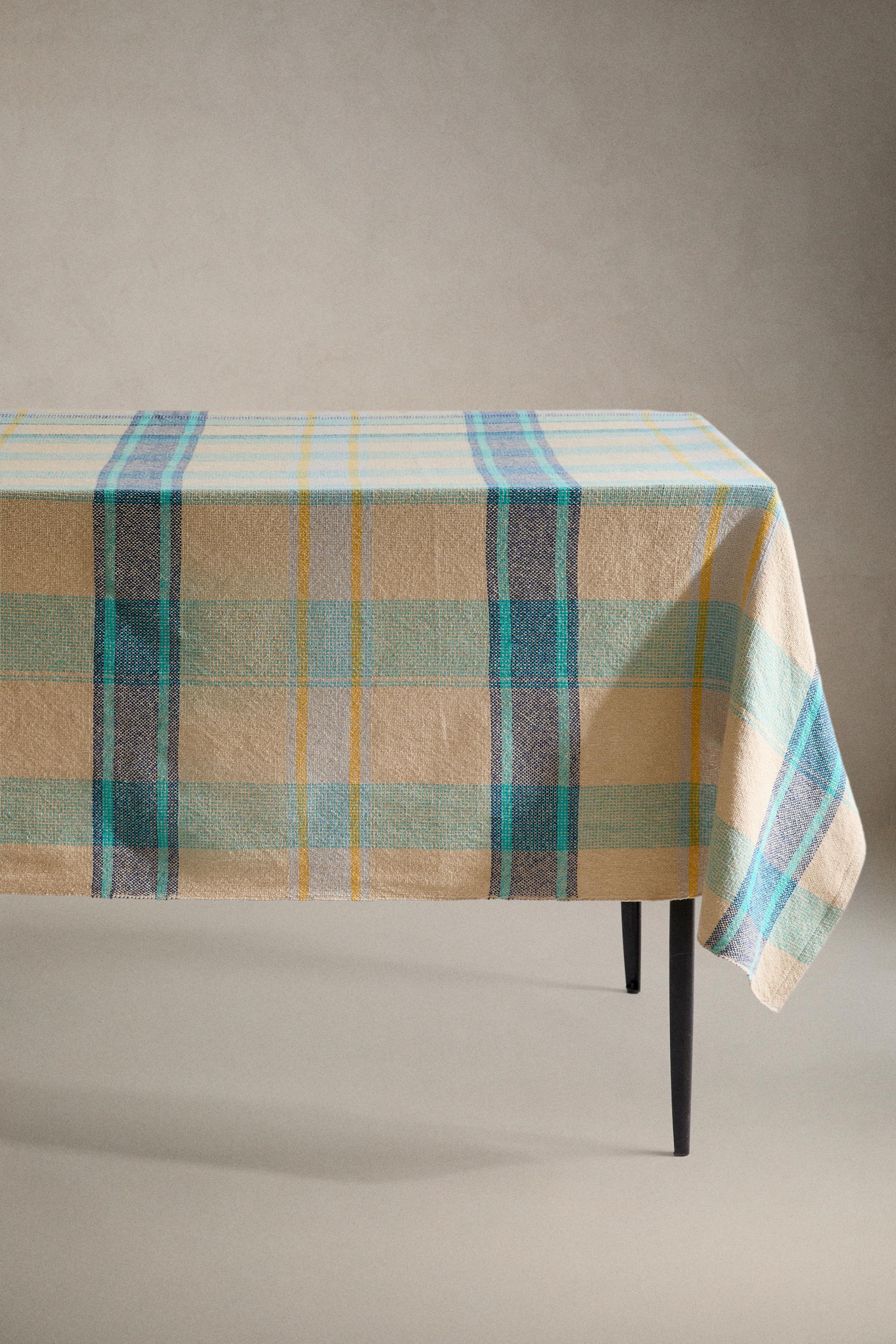 NAPPE À CARREAUX FIL TEINT